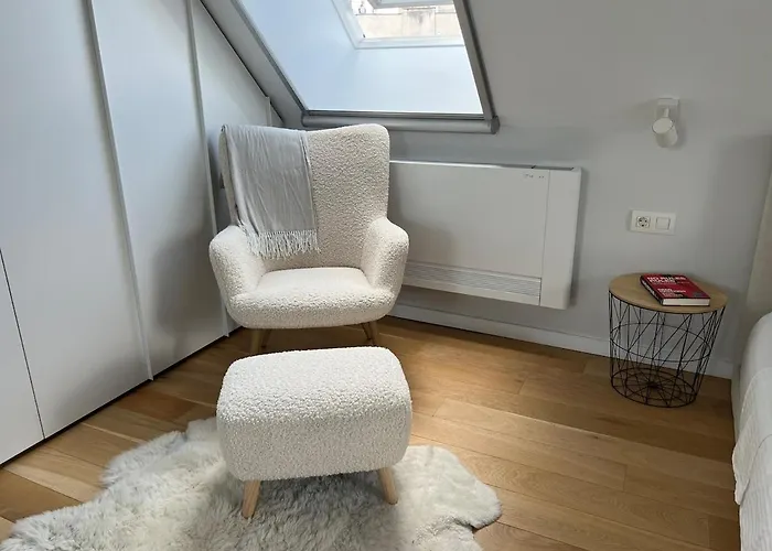 360 Stunning View 2 Floors Penthouse 3bd 2ba