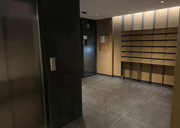 360 Stunning View 2 Floors Penthouse 3bd 2ba *