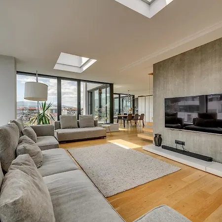 360 Stunning View 2 Floors Penthouse 3bd 2ba * Sofia