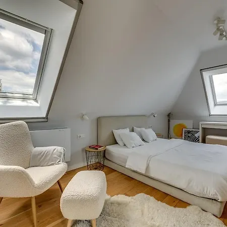 360 Stunning View 2 Floors Penthouse 3bd 2ba