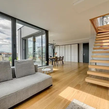 360 Stunning View 2 Floors Penthouse 3bd 2ba Apartment *