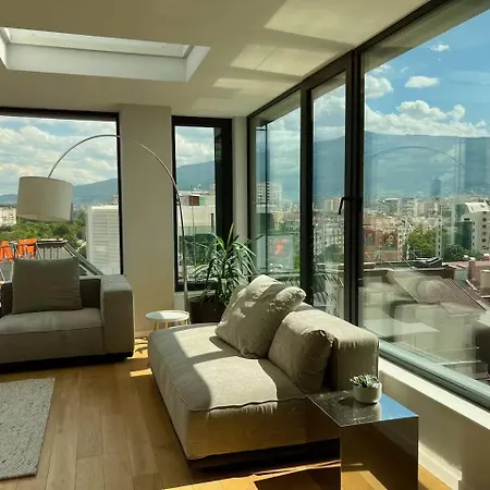 360 Stunning View 2 Floors Penthouse 3bd 2ba