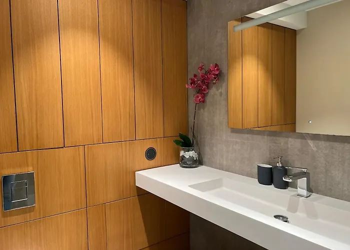 360 Stunning View 2 Floors Penthouse 3bd 2ba 아파트 소피아